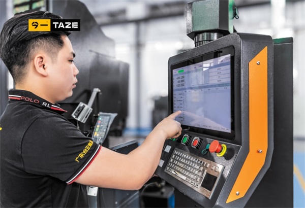 提升加工速度就用TAZE今一大型雙牛頭火花機